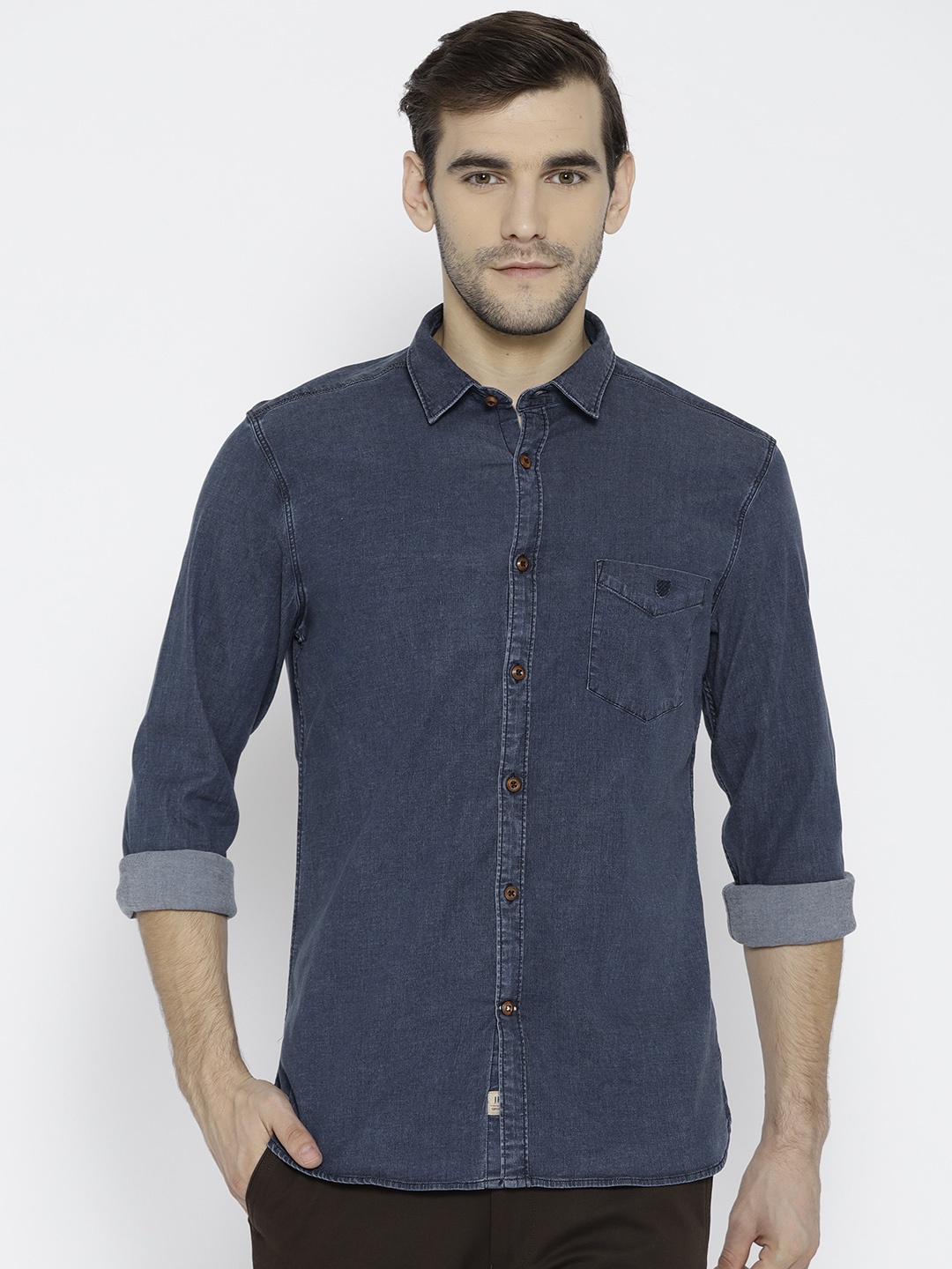 

J Hampstead Men Navy Blue Slim Fit Solid Casual Shirt