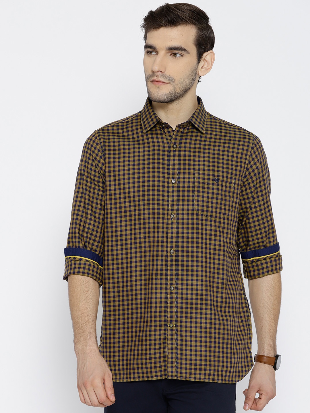 

J Hampstead Men Mustard Yellow & Navy Blue Slim Fit Checked Casual Shirt