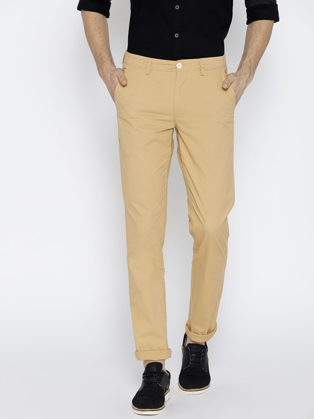 

J Hampstead Men Khaki Solid Dover Slim Fit Low-Rise Chinos