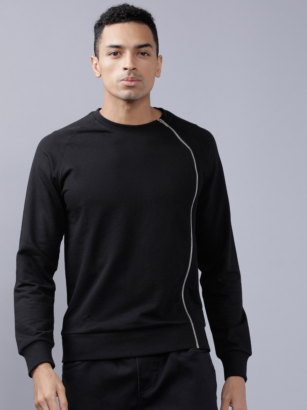 

HIGHLANDER Men Black Solid Sweatshirt