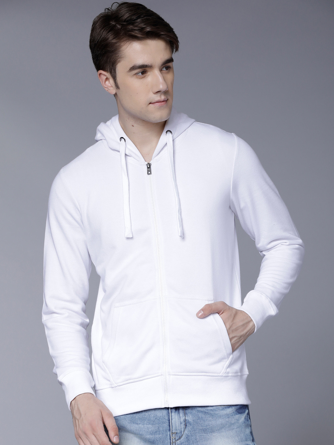 

HIGHLANDER Men White Solid Hooded Sweatshirt