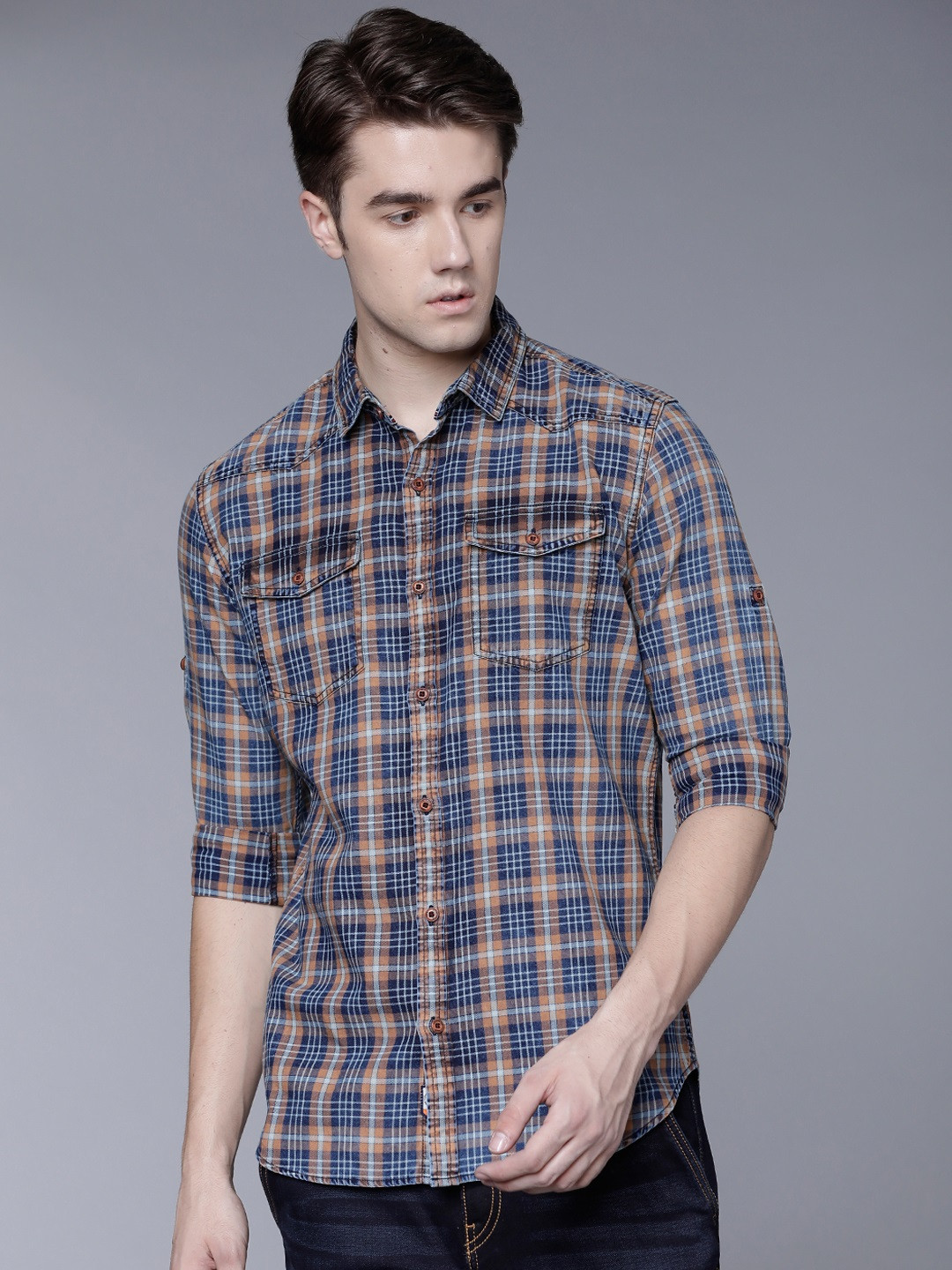 

LOCOMOTIVE Men Blue & Khaki Slim Fit Checked Casual Shirt