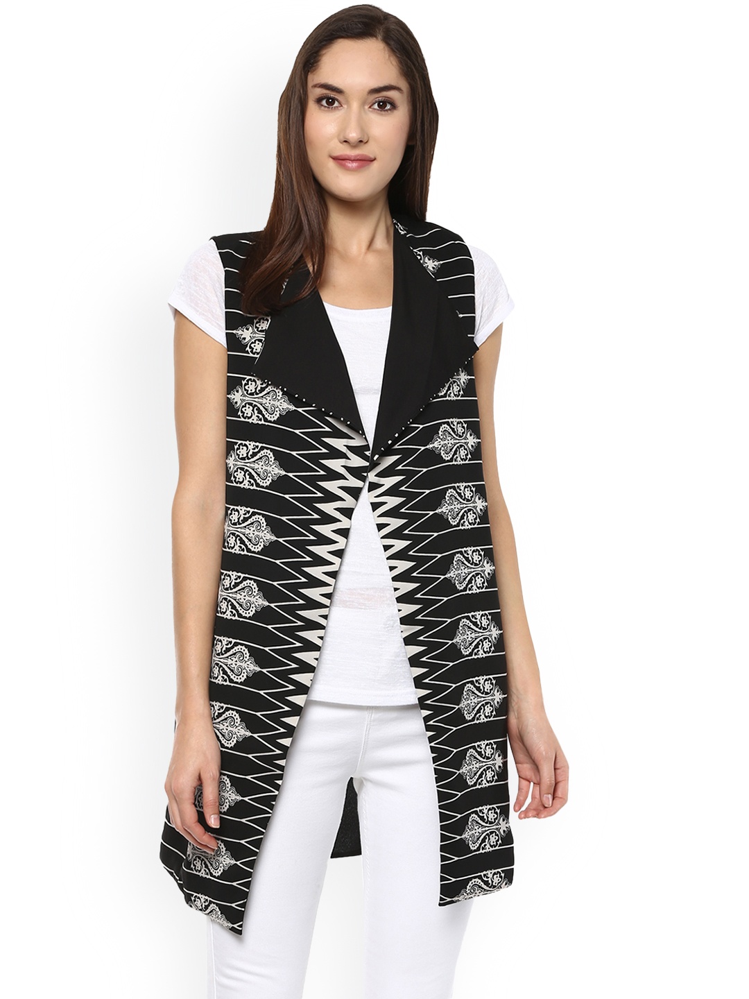 

Fusion Beats Black & White Printed Open Front Fusion Shrug