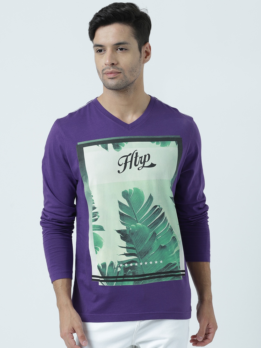 

Huetrap Men Purple Printed V-Neck T-shirt