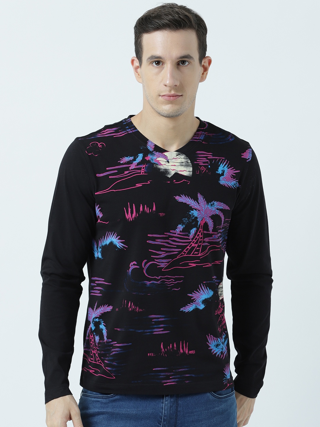

Huetrap Men Black Printed V-Neck T-shirt