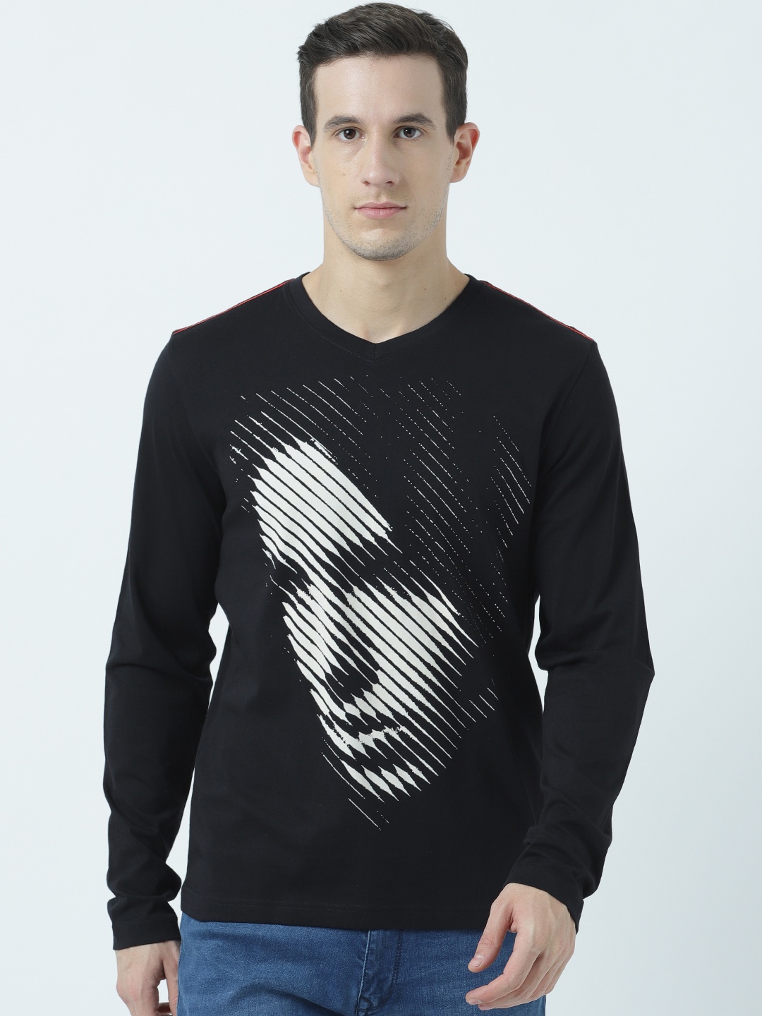 

Huetrap Men Black Printed V-Neck T-shirt