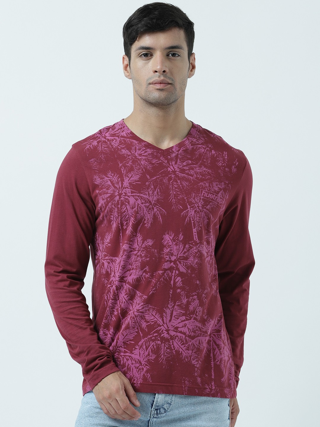 

Huetrap Men Maroon Printed V-Neck T-shirt
