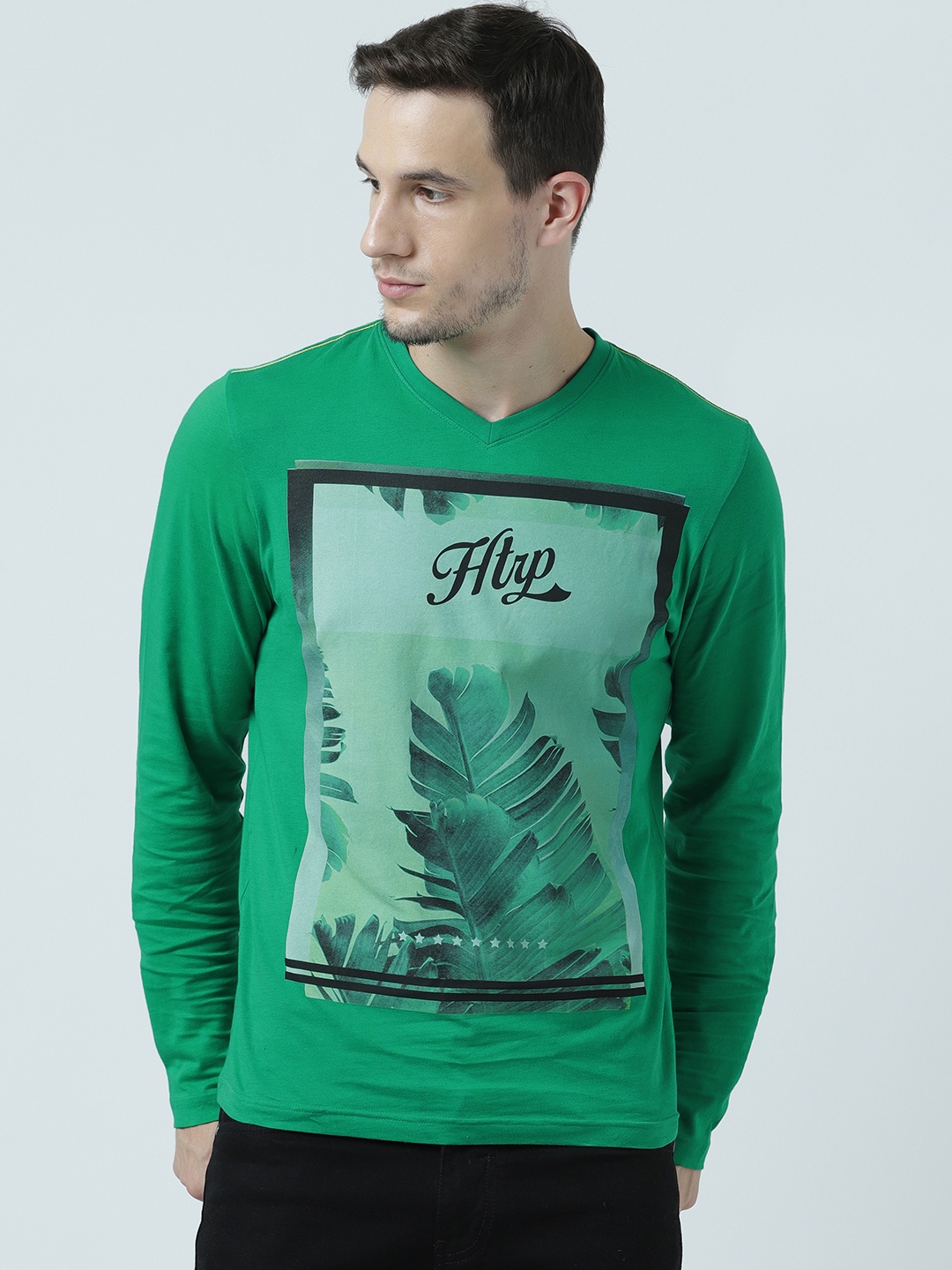 

Huetrap Men Green Printed V-Neck T-shirt