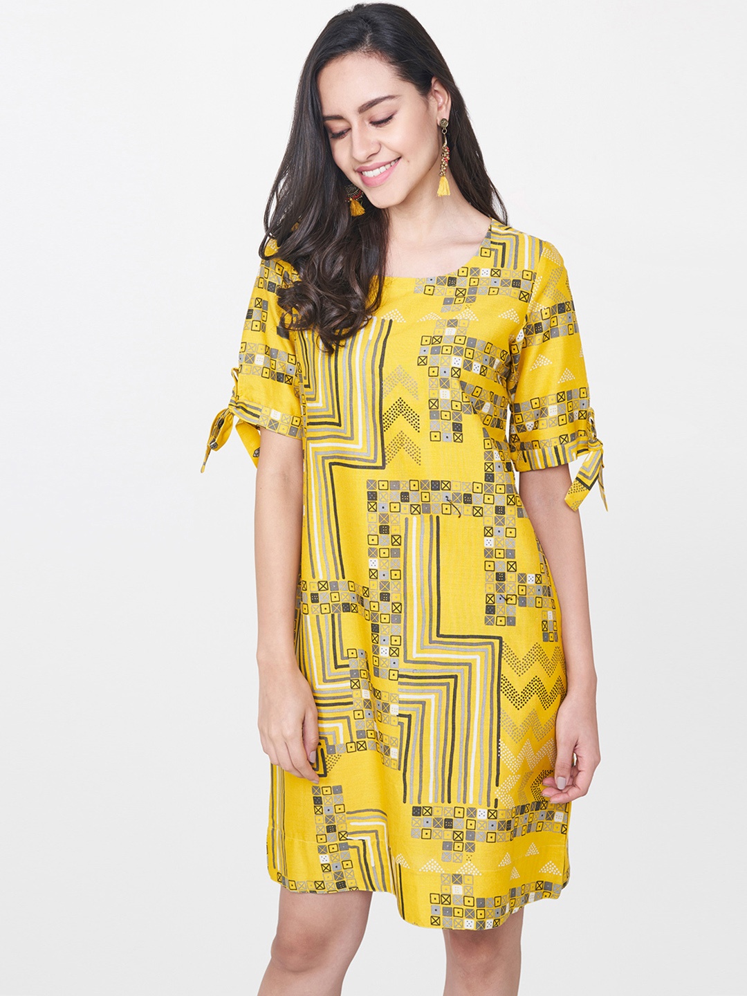 

Global Desi Women Yellow Geometric Printed A-Line Dress