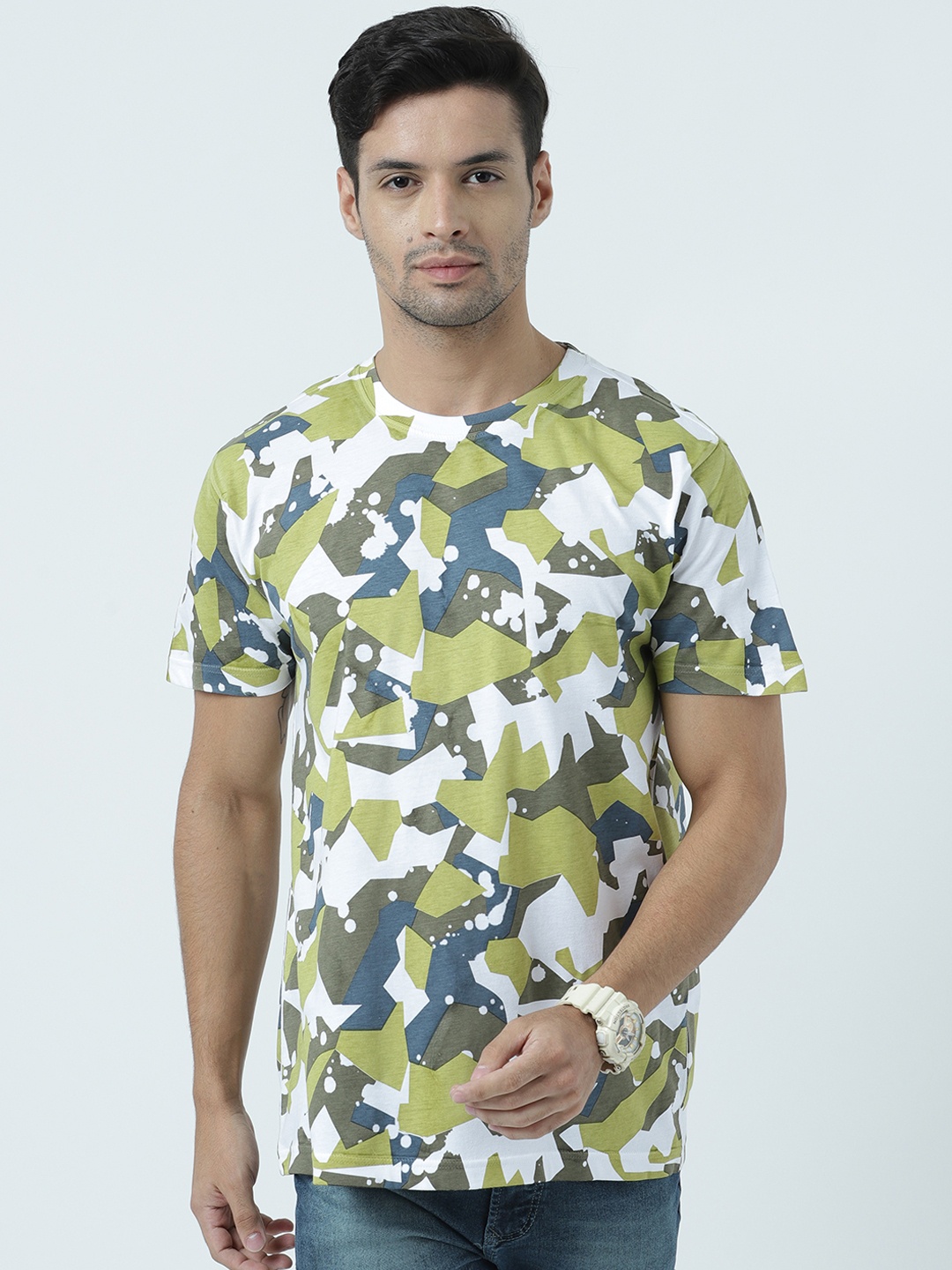 

Huetrap Men White & Green Printed Round Neck T-shirt