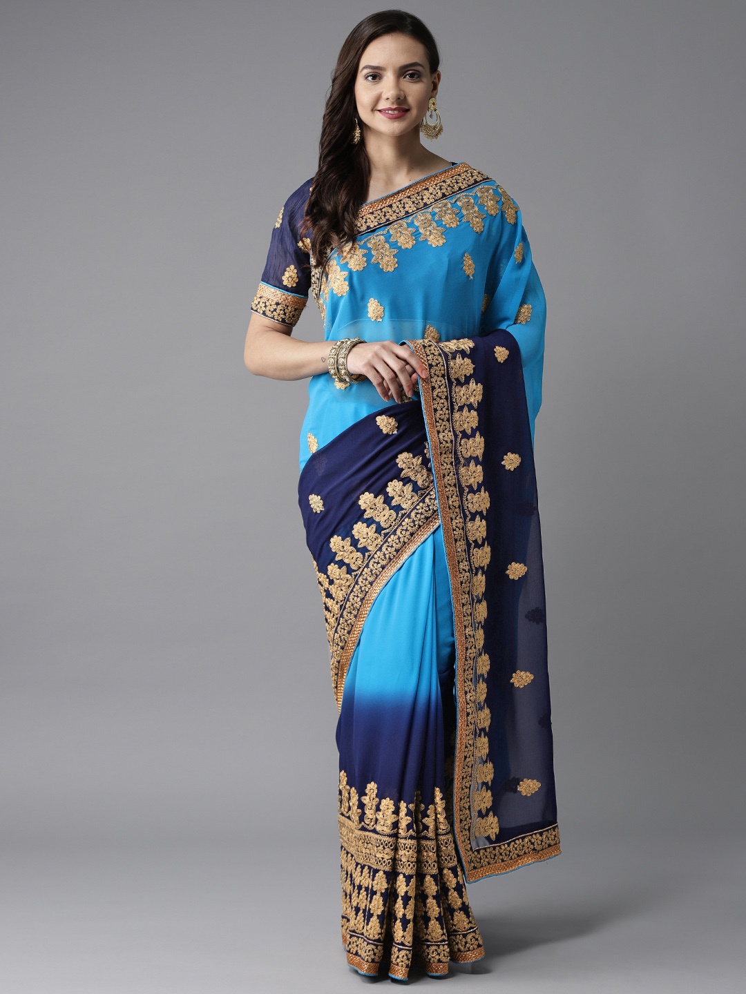 

MANOHARI Blue Dyed Saree with Embroidered Detail
