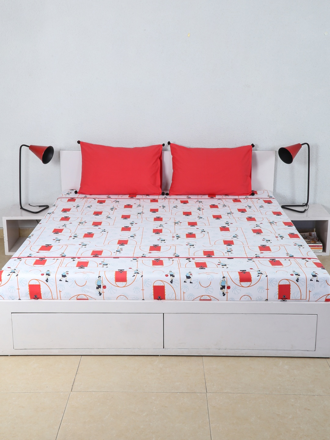 

House This White & Red Graphic Flat 180 TC Cotton 1 Double Bedsheet with 2 Pillow Covers