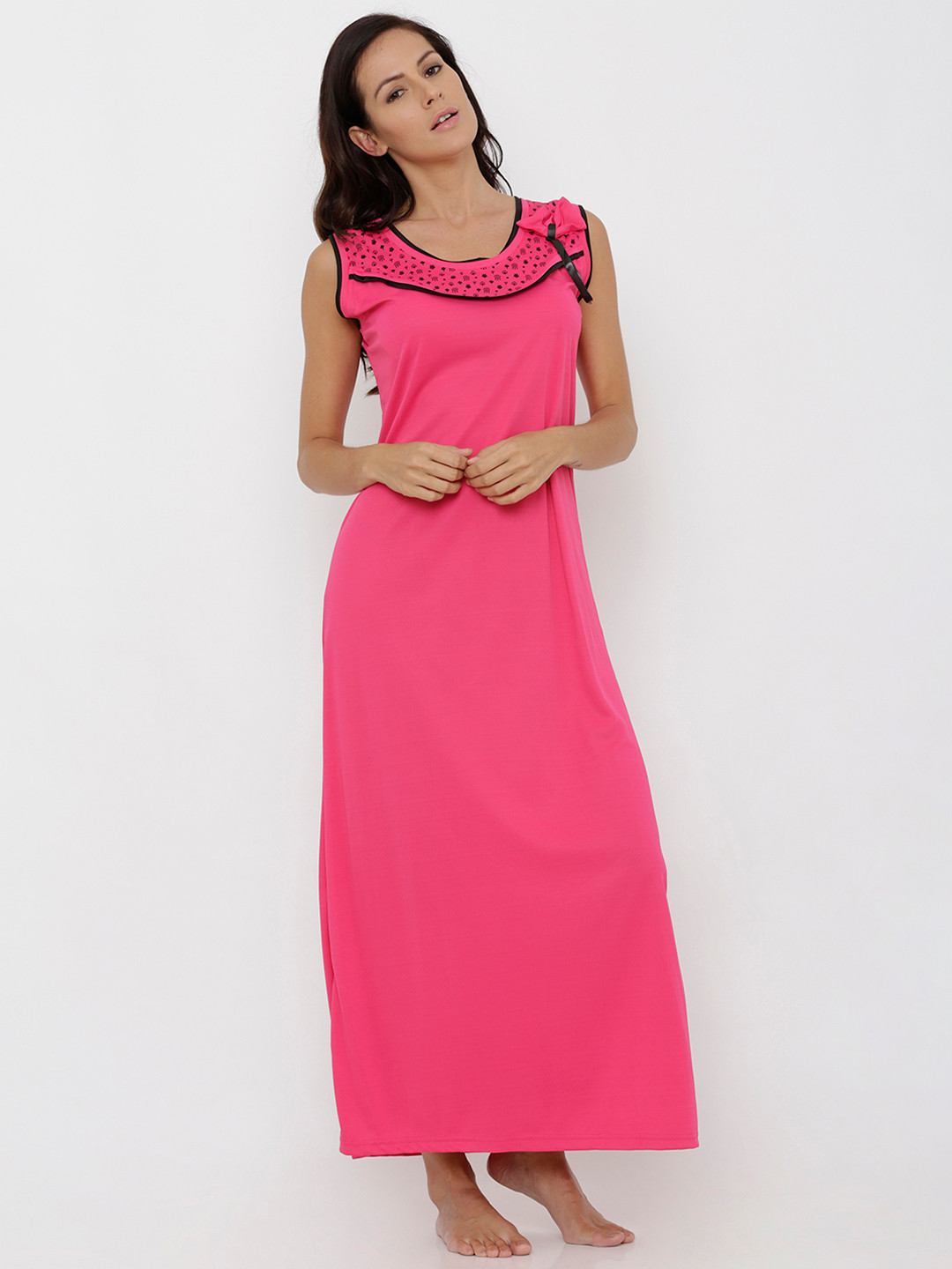 

Pretty Awesome Pink Solid Nightdress PTAS081