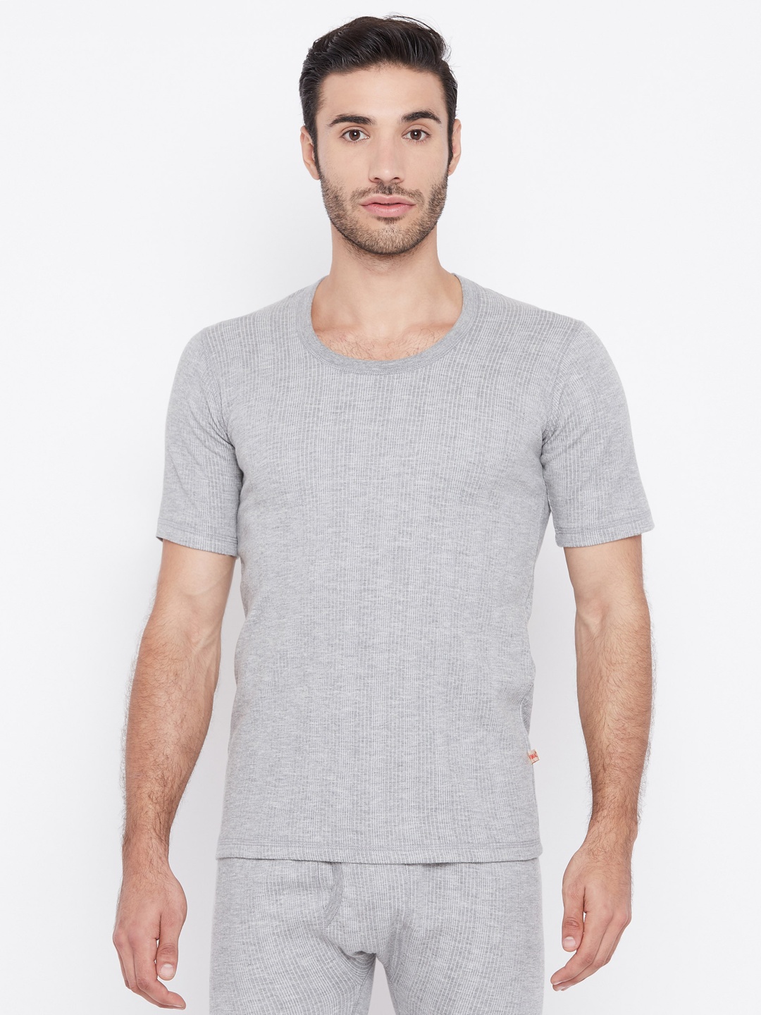 

VIMAL JONNEY Men Grey Striped Thermal Top