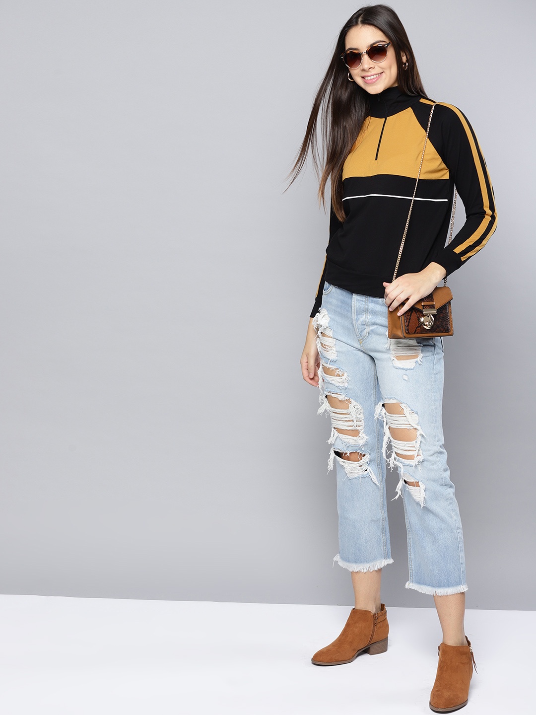 

Harpa Women Black & Mustard Yellow Colourblocked Sweatshirt