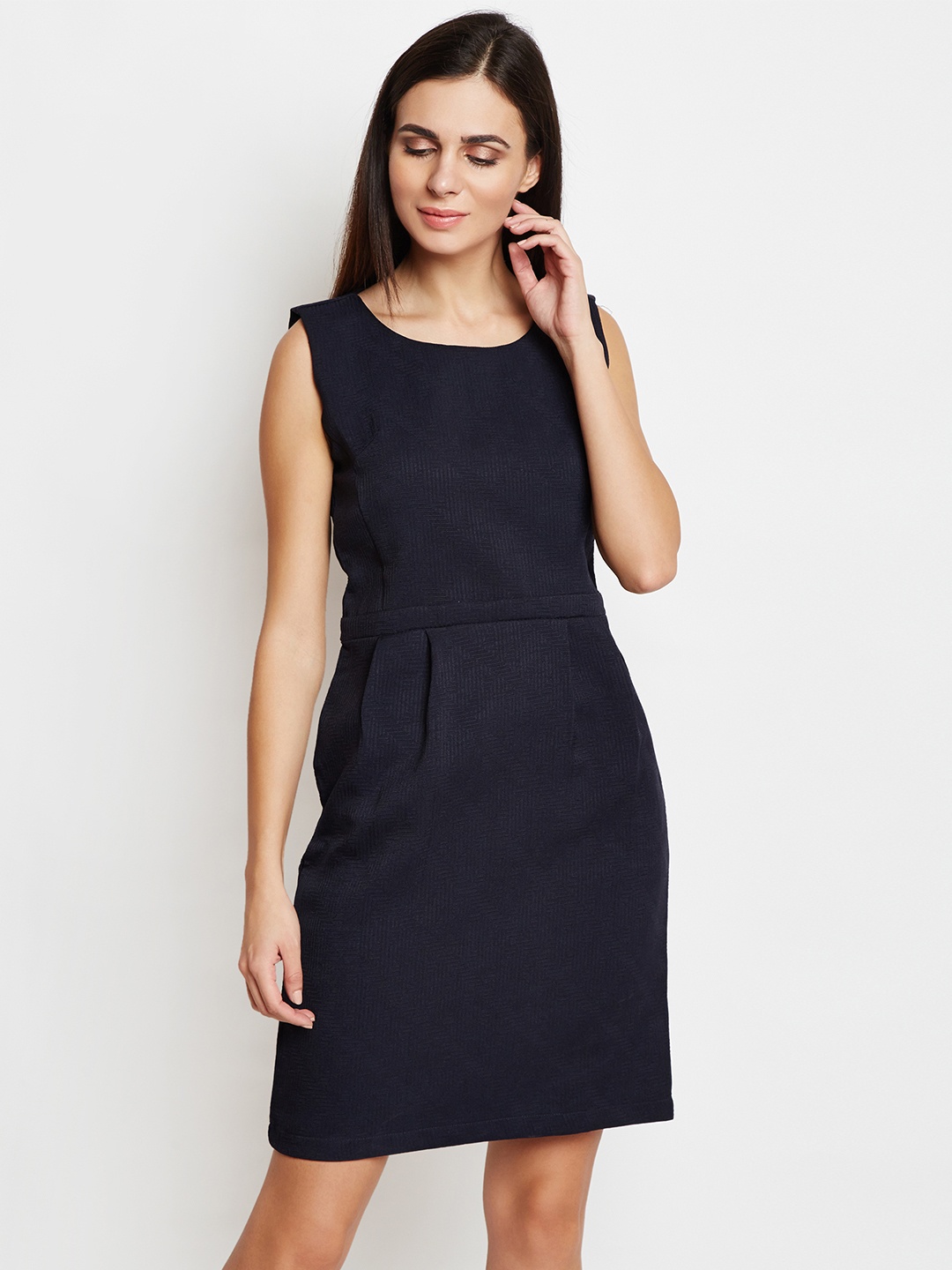 

Taanz Women Black Self Design Sheath Dress