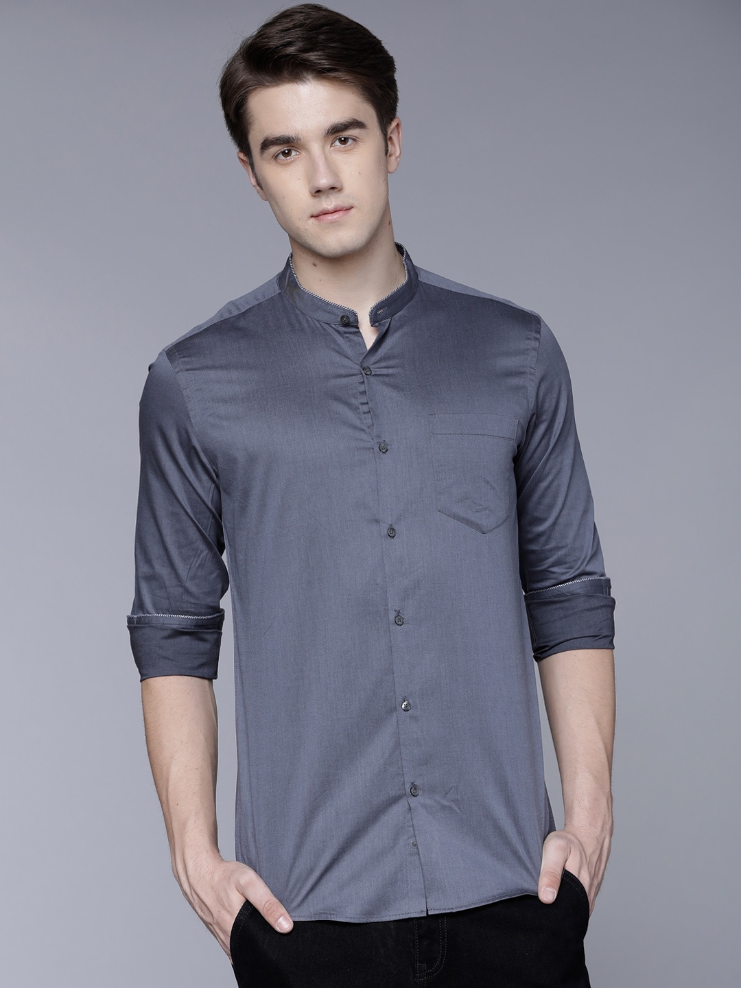 

Black coffee Men Grey Slim Fit Solid Casual Shirt