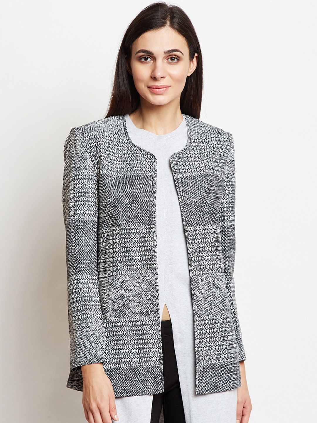 

Taanz Women White & Black Self-Design Blazer