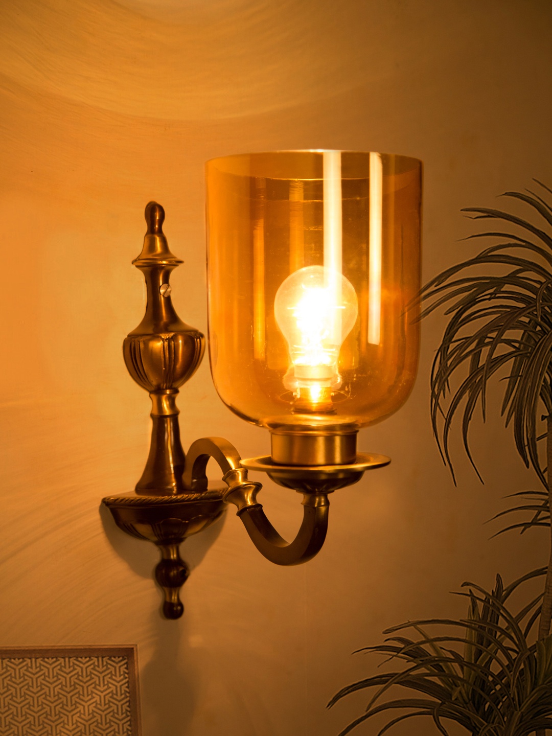 

Fos Lighting Antique Gold-Toned Wallchiere
