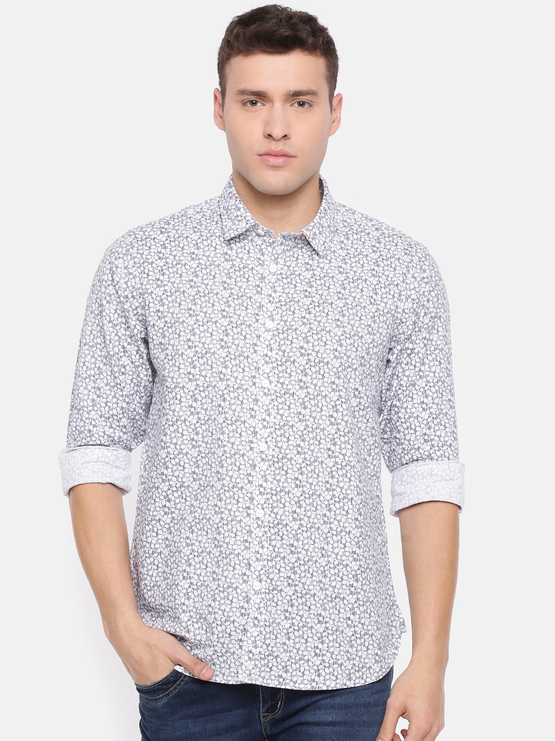 

Pepe Jeans Men Blue & White Printed Casual Shirt