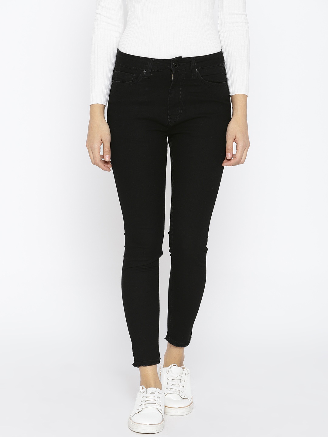 

People Women Black Skinny Fit High-Rise Clean Look Stretchable Cropped Jeans