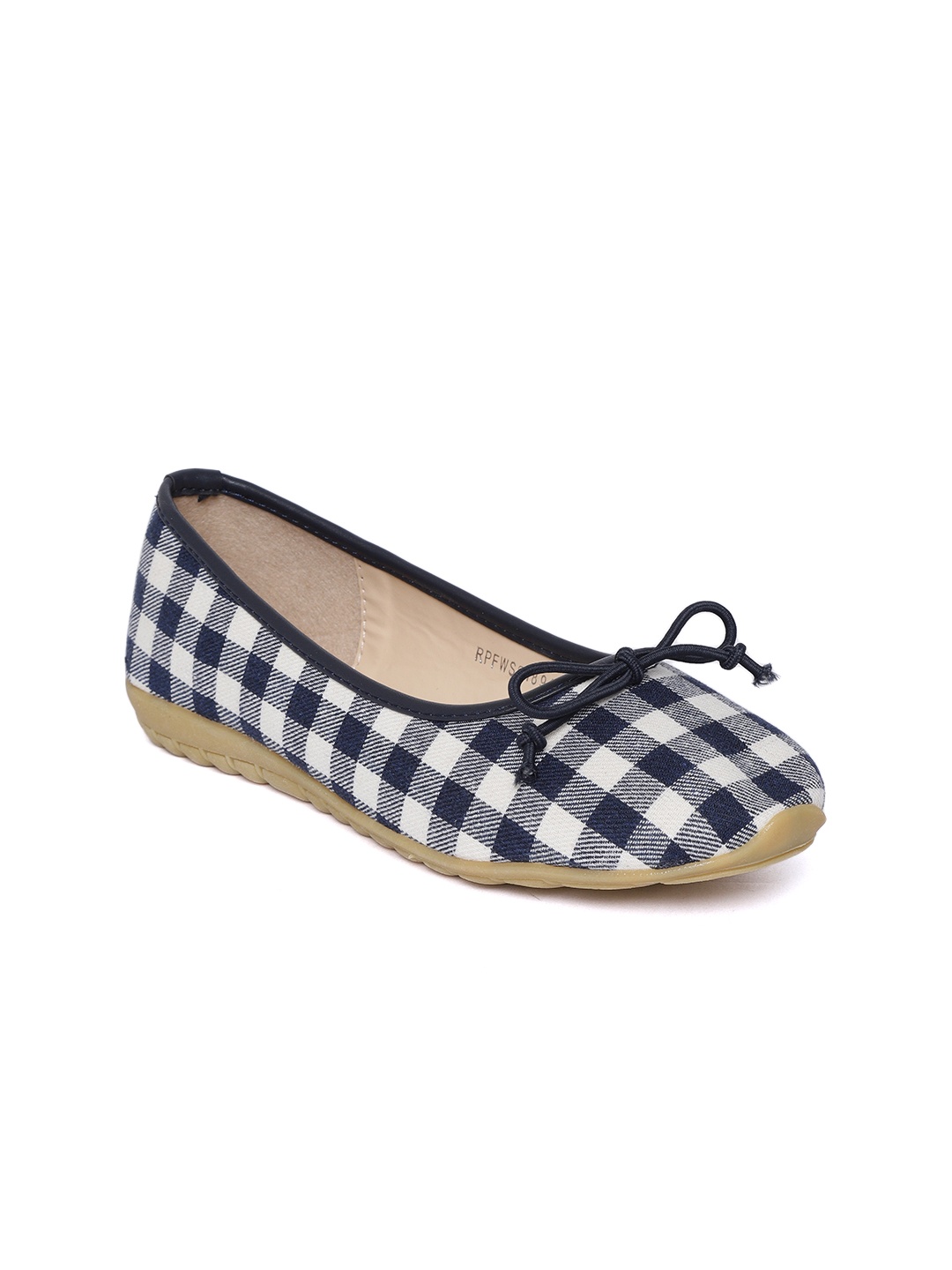 

red pout Women Navy Blue & Off-White Checked Ballerinas