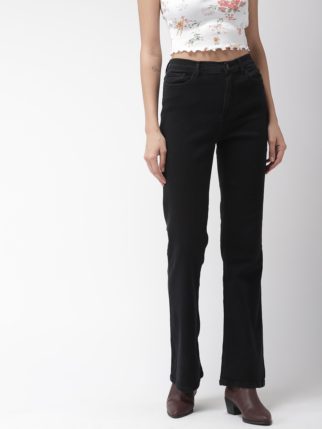 

FOREVER 21 Women Black Bootcut Mid-Rise Clean Look Stretchable Jeans