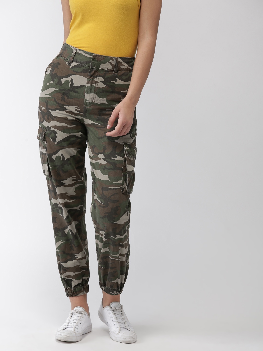 

FOREVER 21 Women Olive Green Regular Fit Printed Cargos