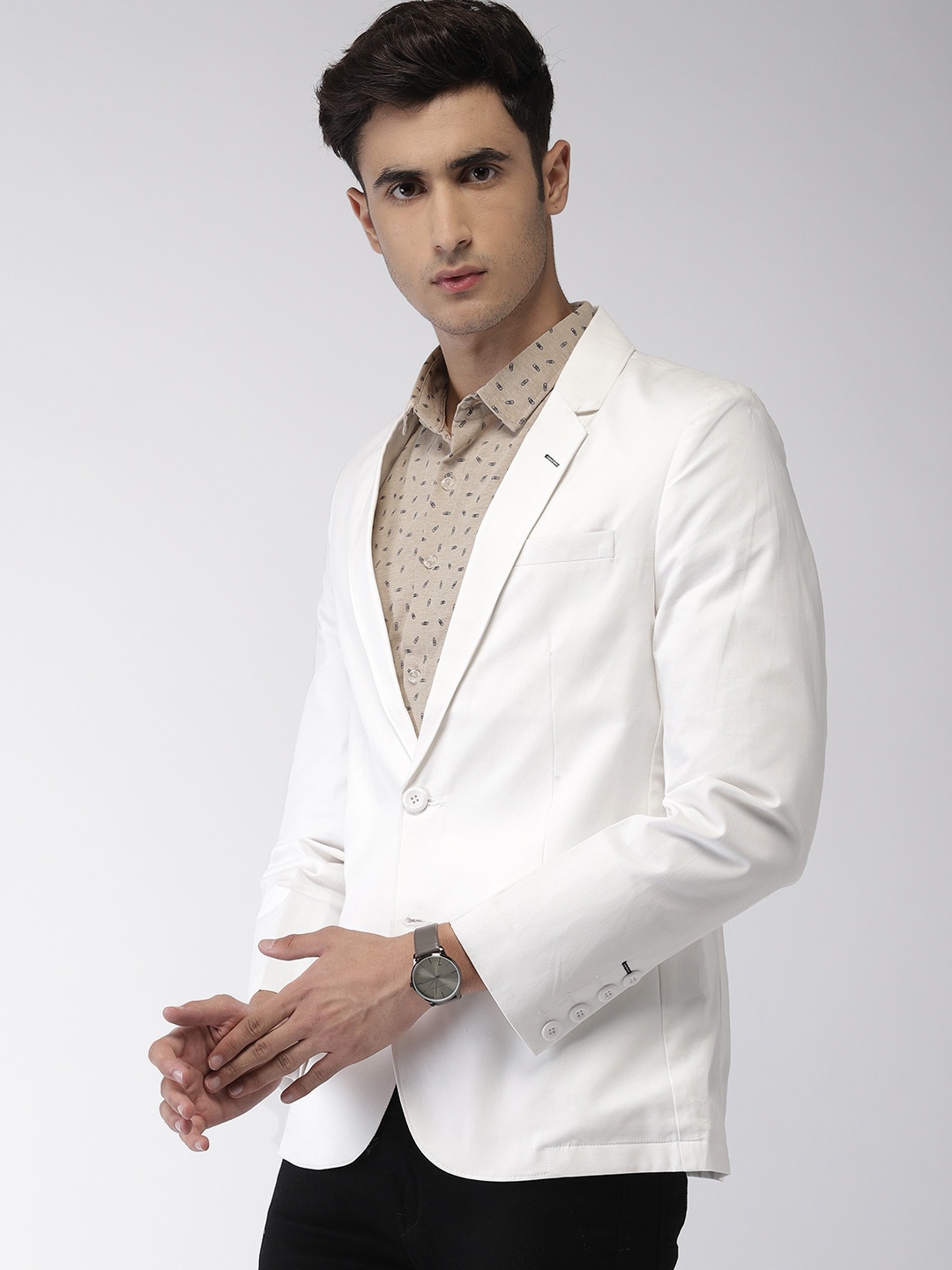 

The Indian Garage Co Men White Single-Breasted Smart Casual Blazer