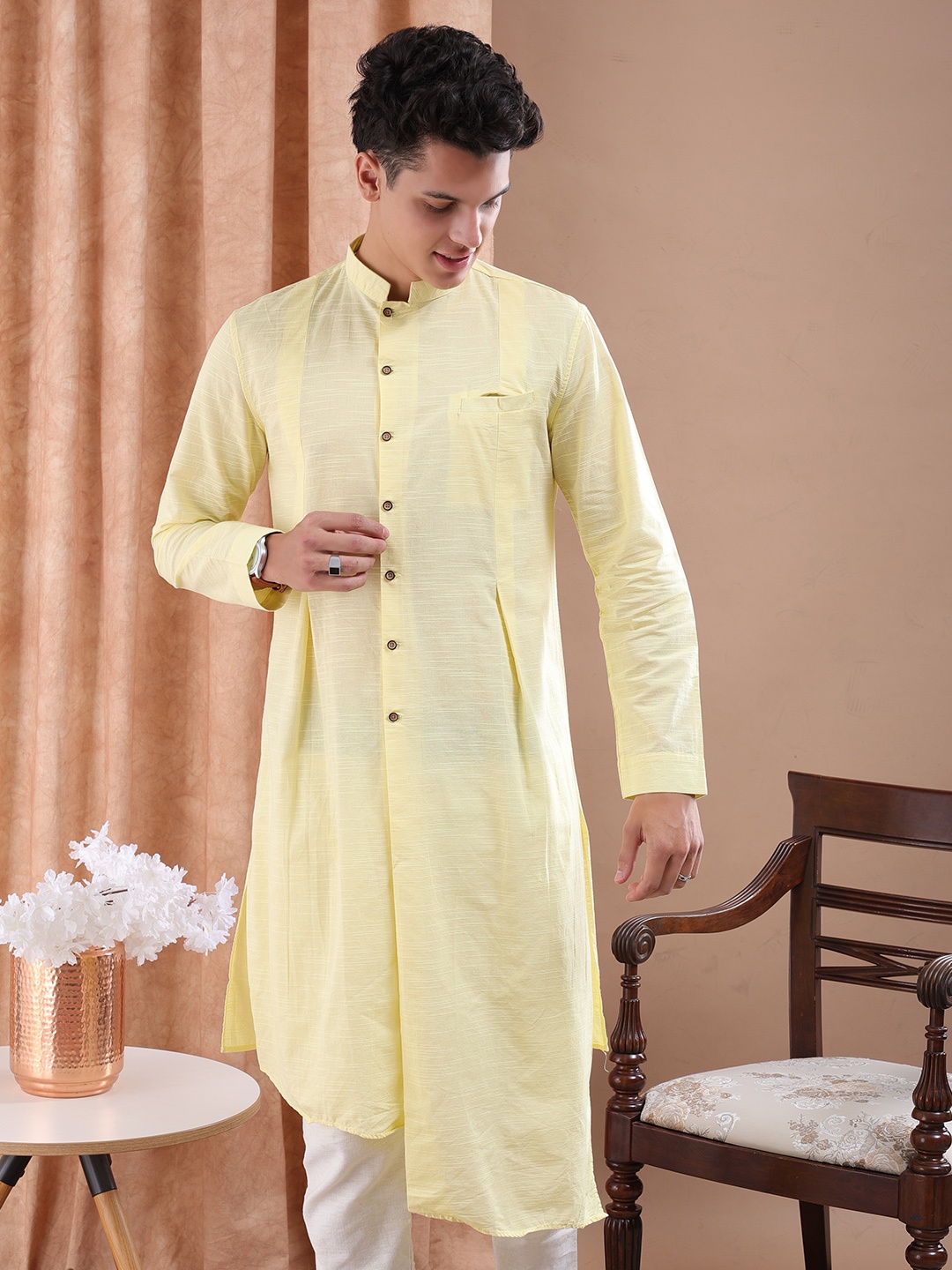 

Freehand by The Indian Garage Co Men Yellow Solid Straight Kurta