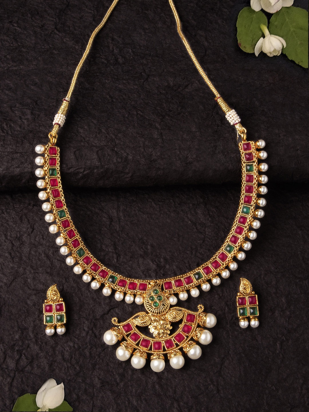 

Rubans Gold-Plated Handcrafted Jewellery Set