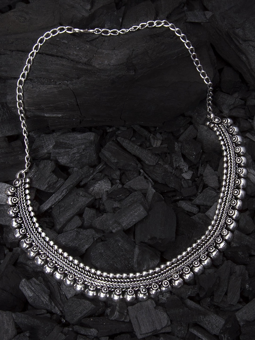 

Rubans Silver-Toned Silver Oxidised Necklace