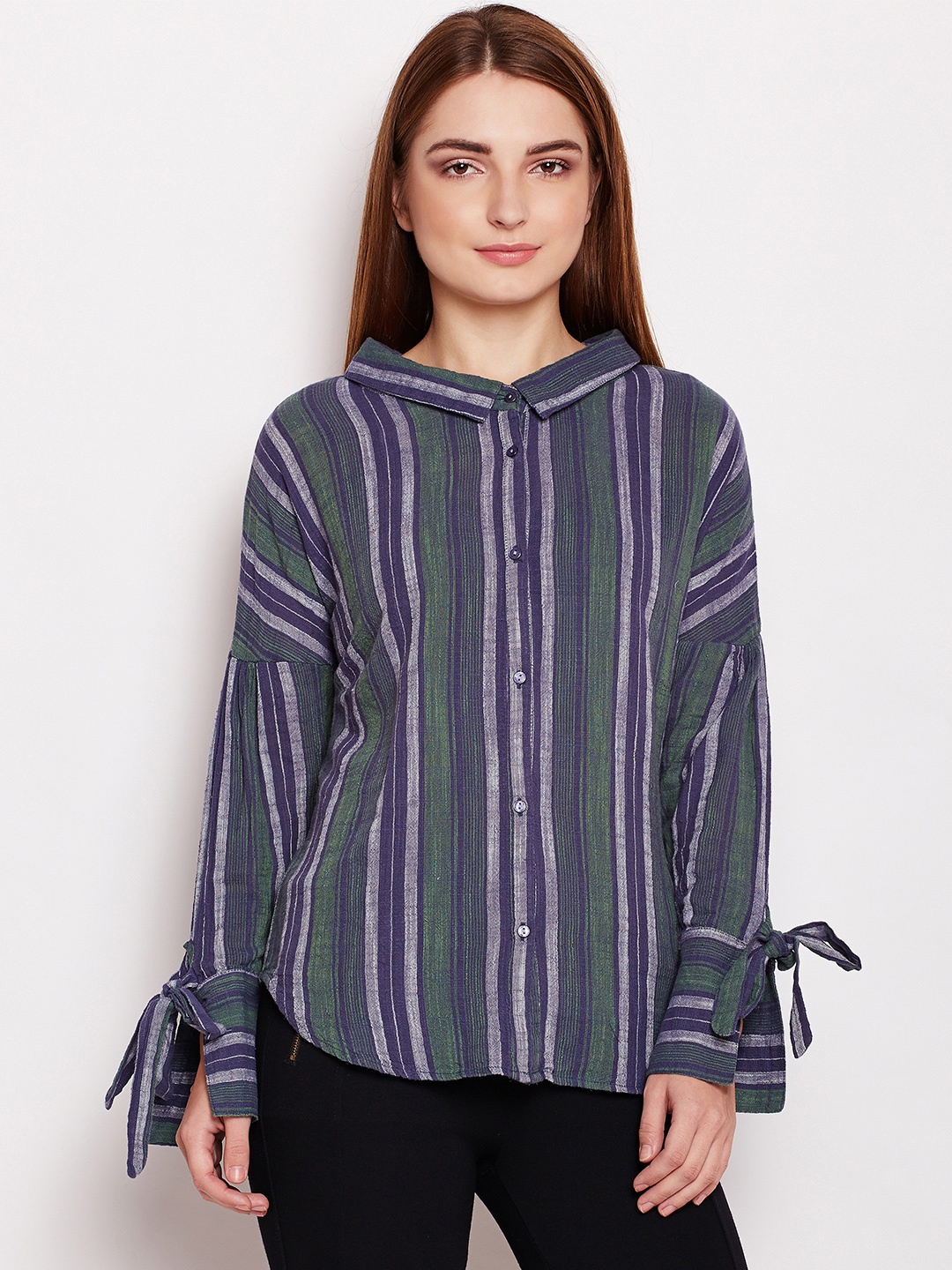 

Oxolloxo Women Green & Blue Regular Fit Striped Casual Shirt