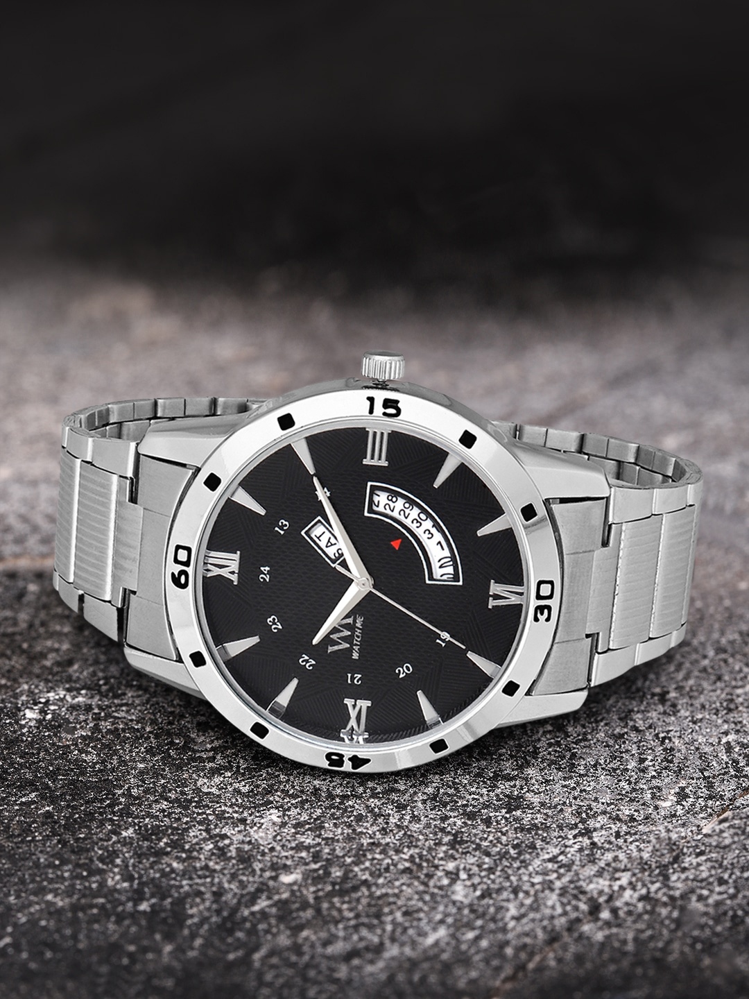 

WM Men Black Analogue Watch DDWM