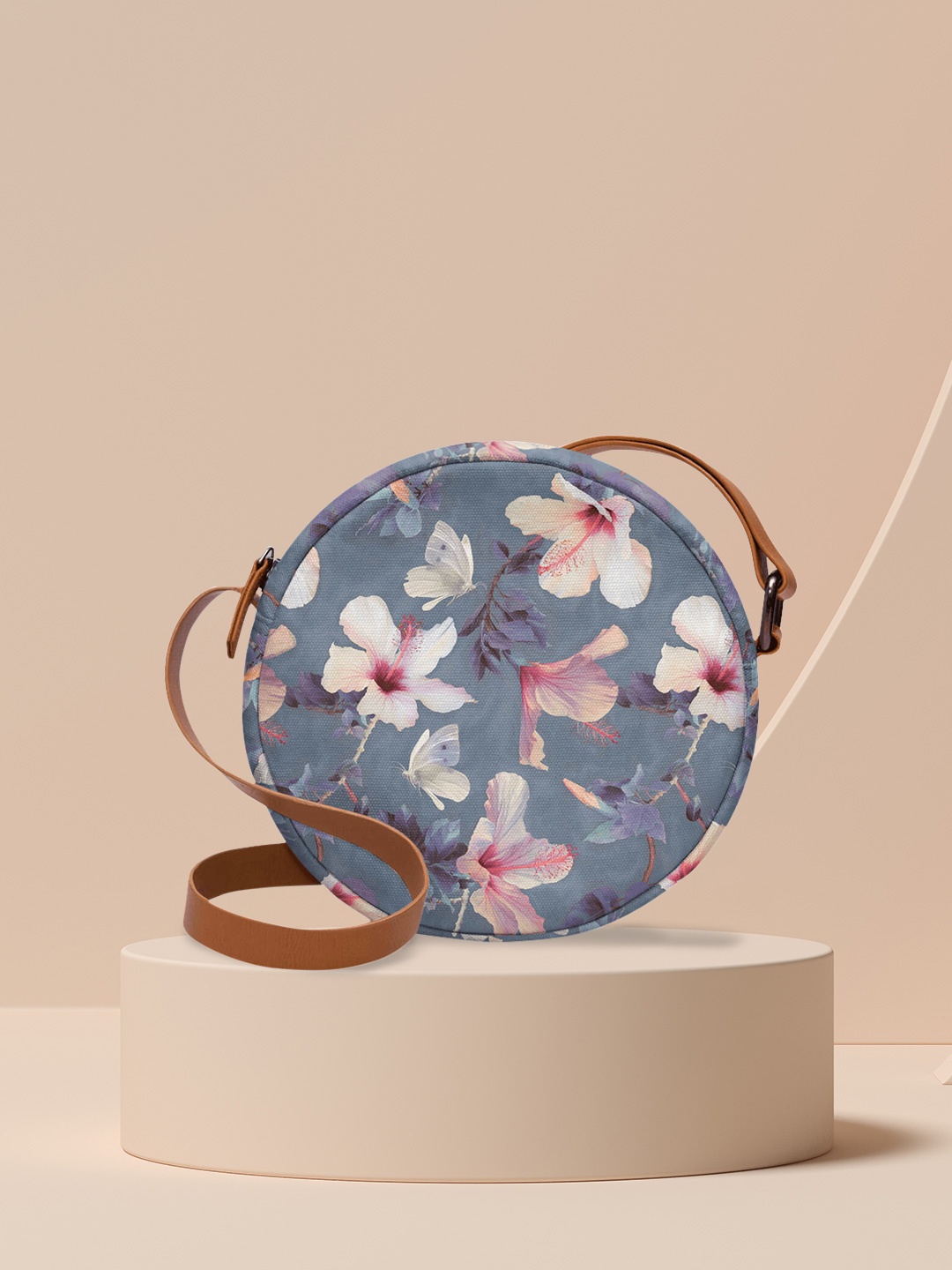 

DailyObjects Grey & Pink Printed Sling Bag