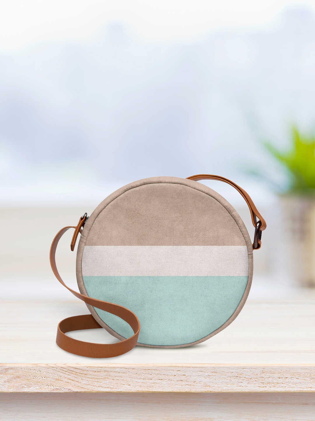 

DailyObjects Beige & White Printed Sling Bag