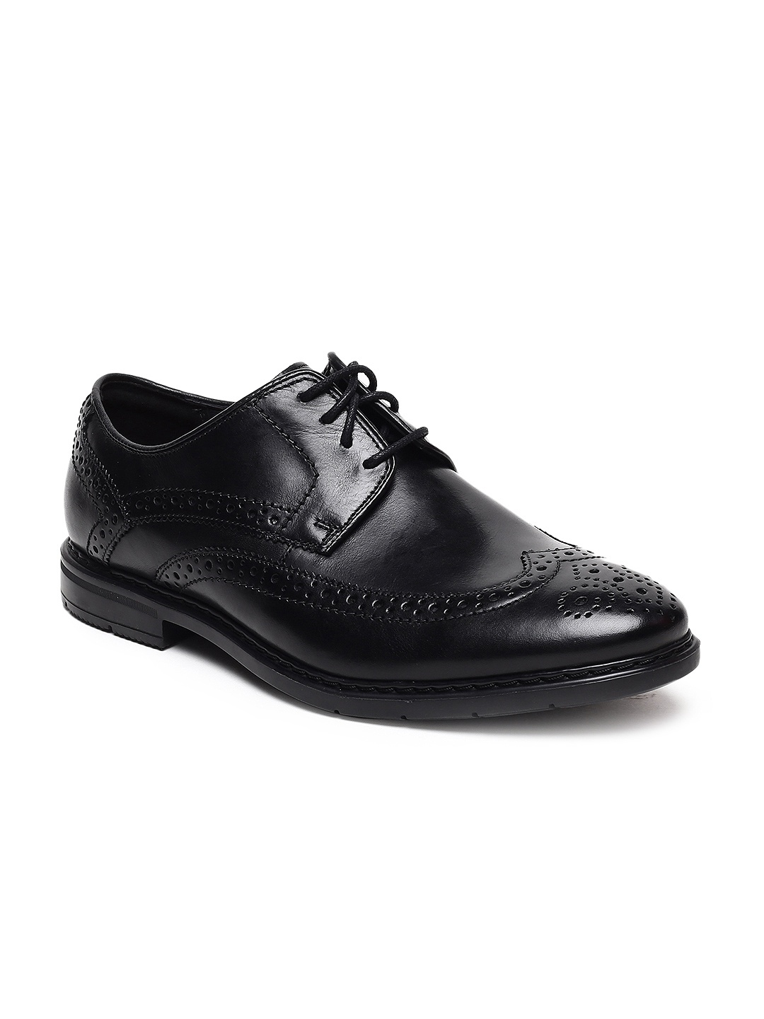 

Clarks Men Black Solid Leather Derbys