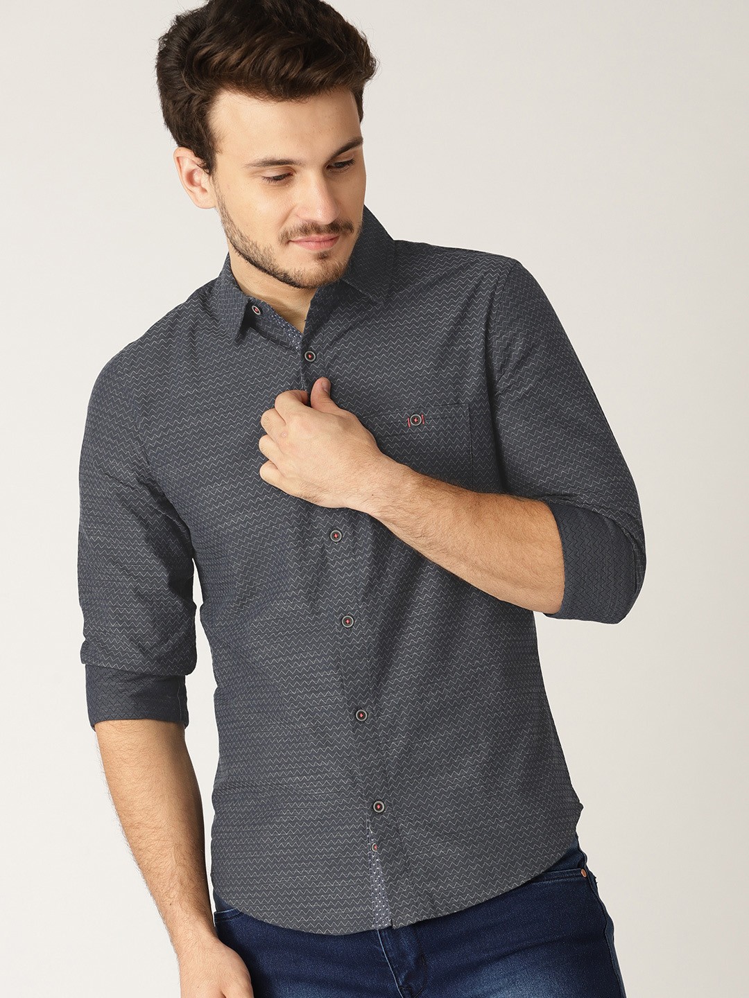 

United Colors of Benetton Men Charcoal Grey Slim Fit Chevron Self Design Casual Shirt