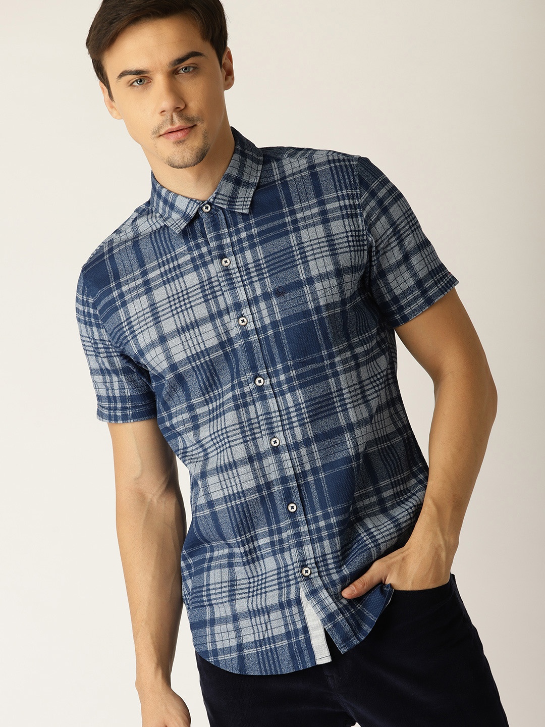 

United Colors of Benetton Men Blue Slim Fit Checked Casual Shirt