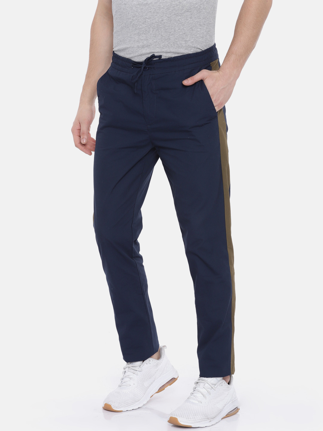 

United Colors of Benetton Men Navy Blue Slim Fit Solid Regular Trousers
