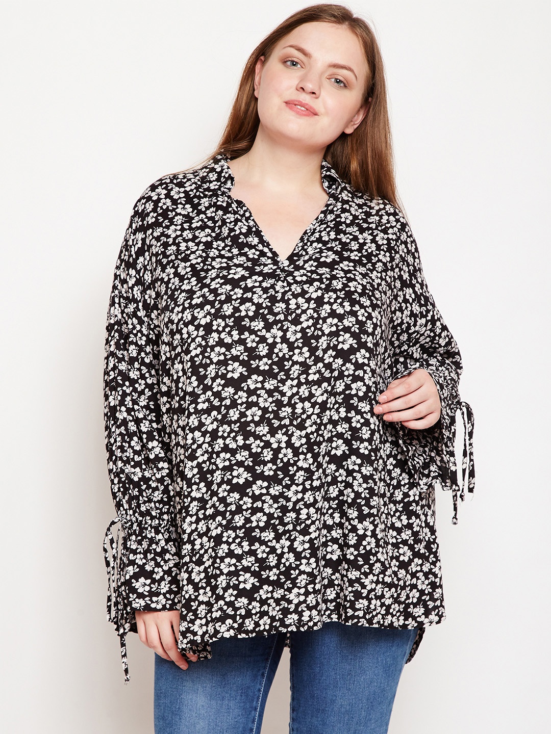 

Oxolloxo Women Black Printed Shirt Style Longline Top