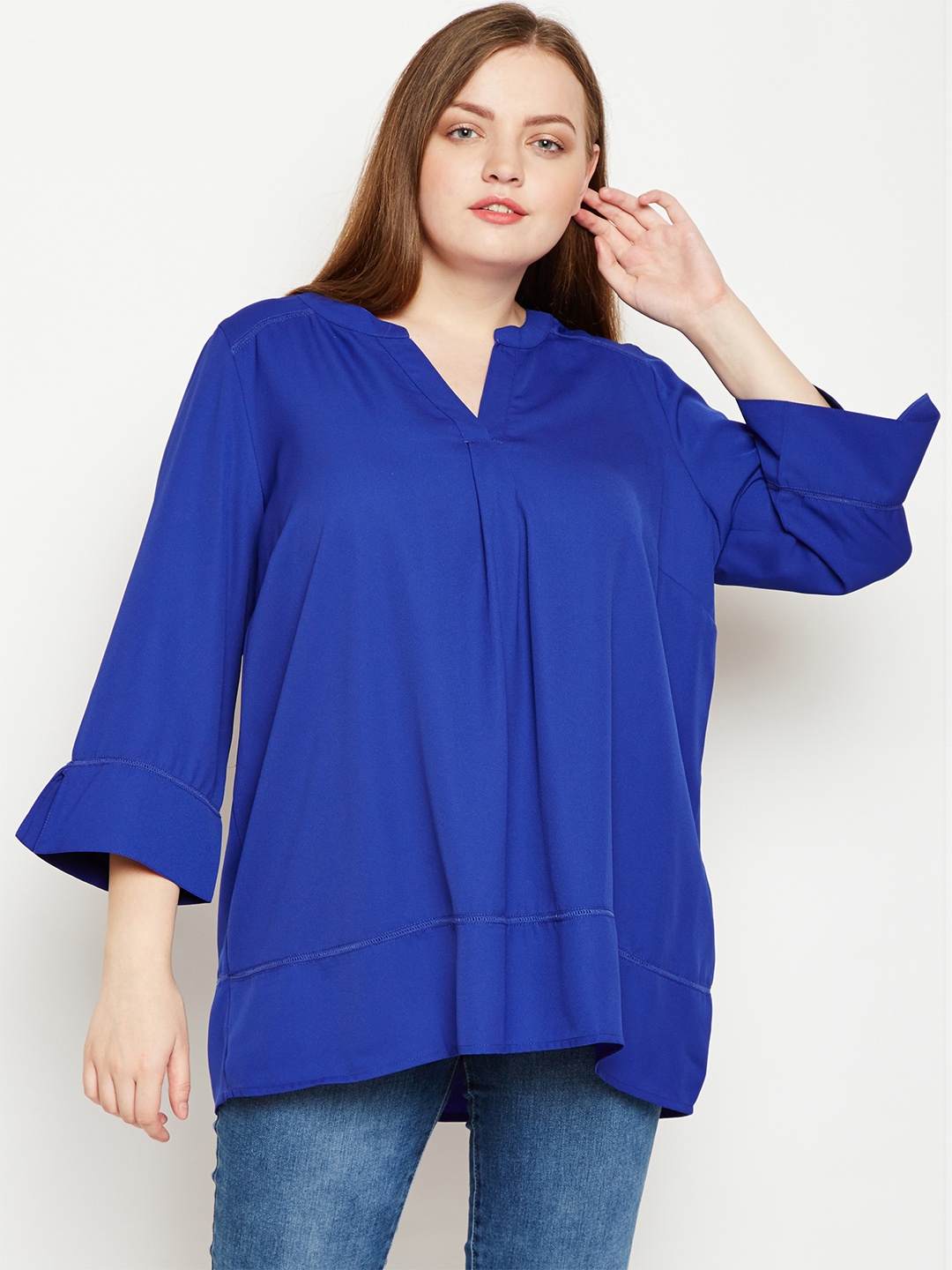 

Oxolloxo Women Blue Solid High-Low Top