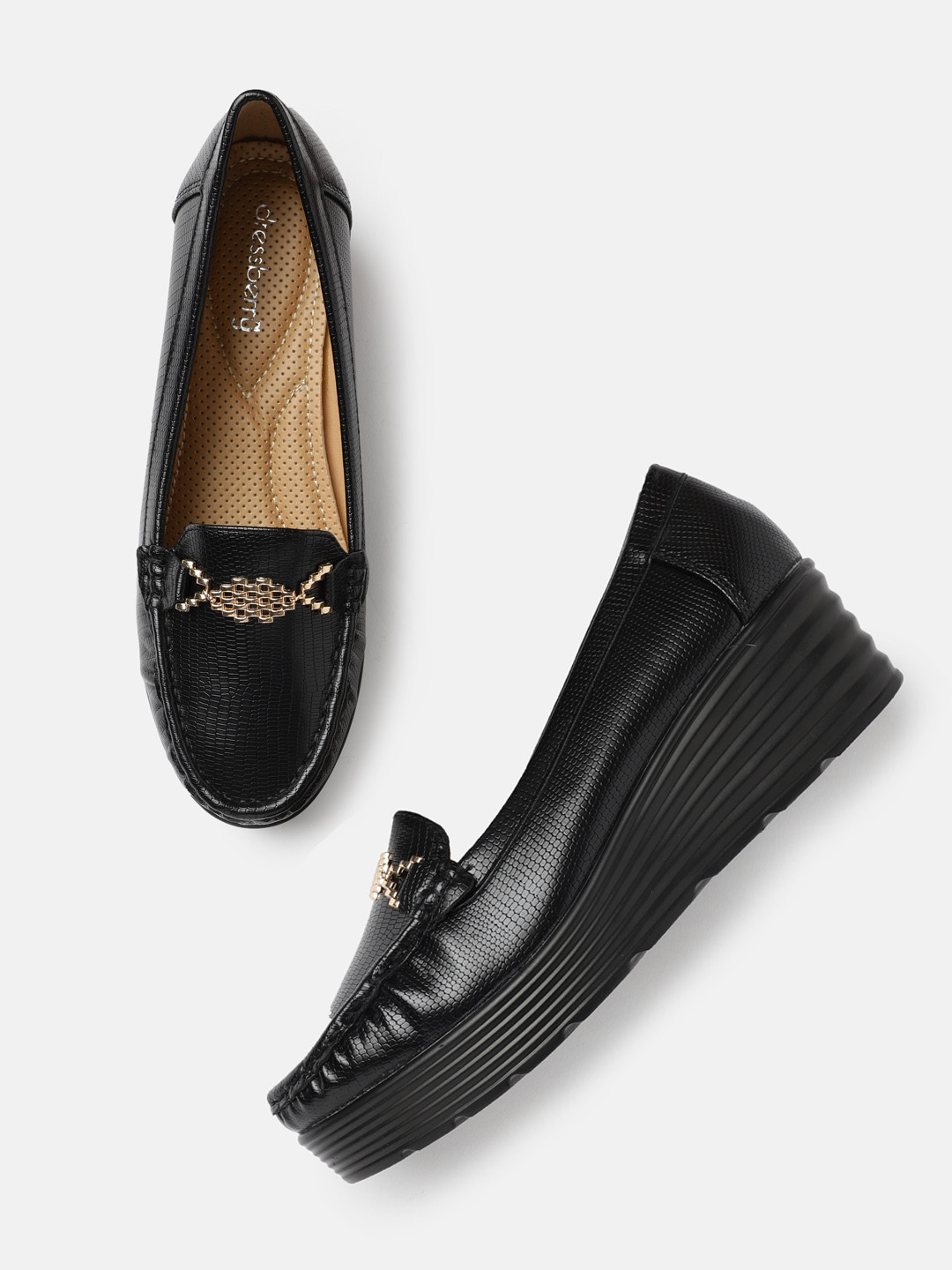 

DressBerry Women Black Solid Pumps