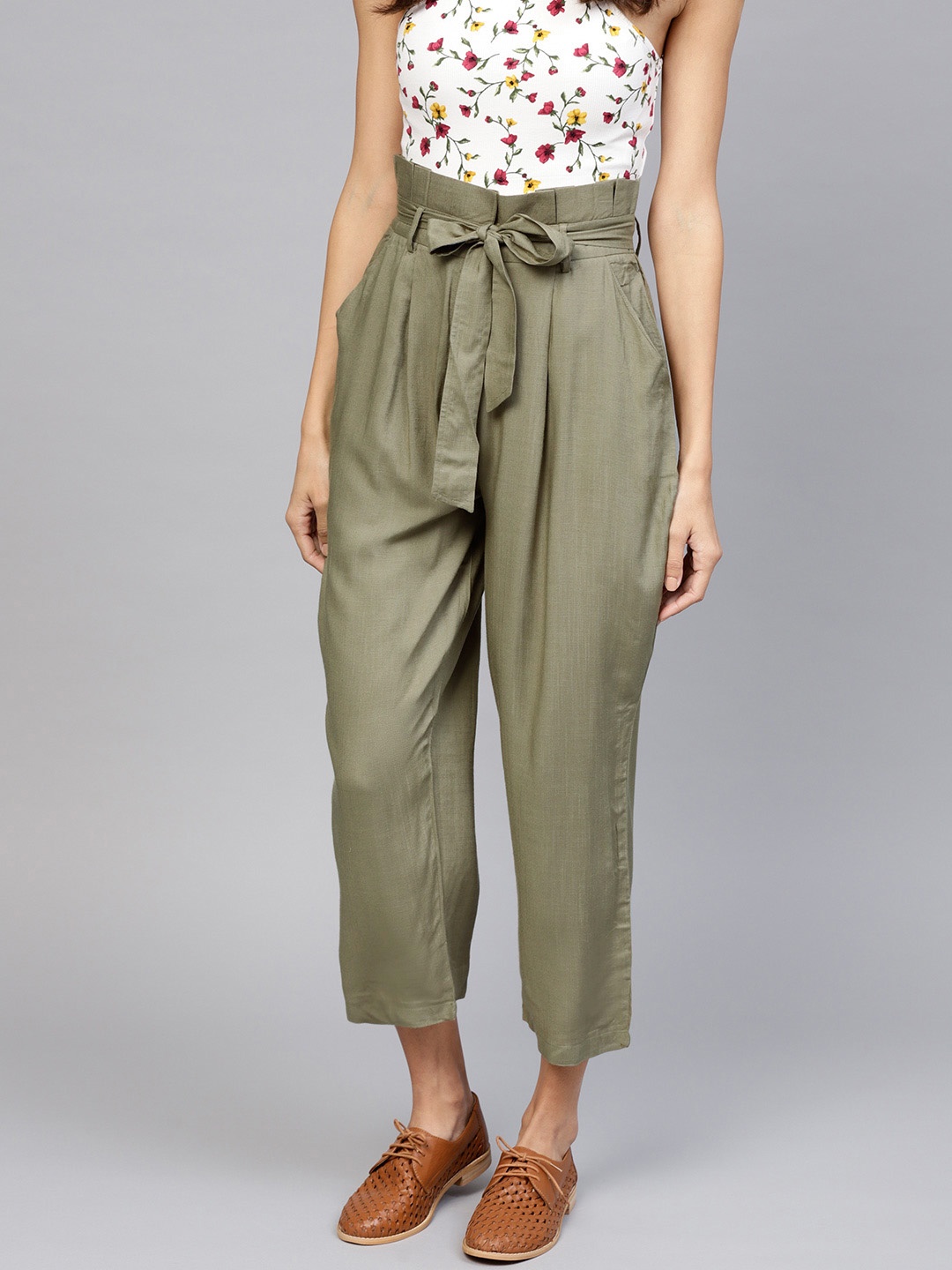 

Libas Women Olive Green Straight Fit Solid Cropped Trousers