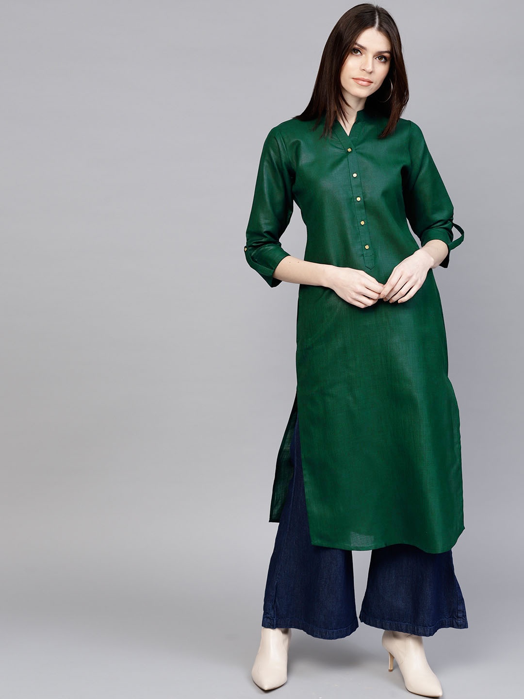

Libas Women Green Solid Straight Kurta