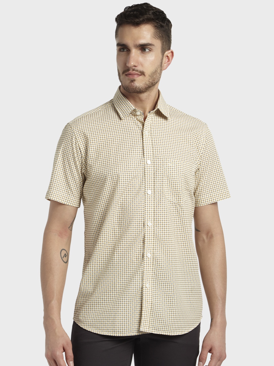 

ColorPlus Men Yellow & White Tailored Fit Printed Casual Shirt