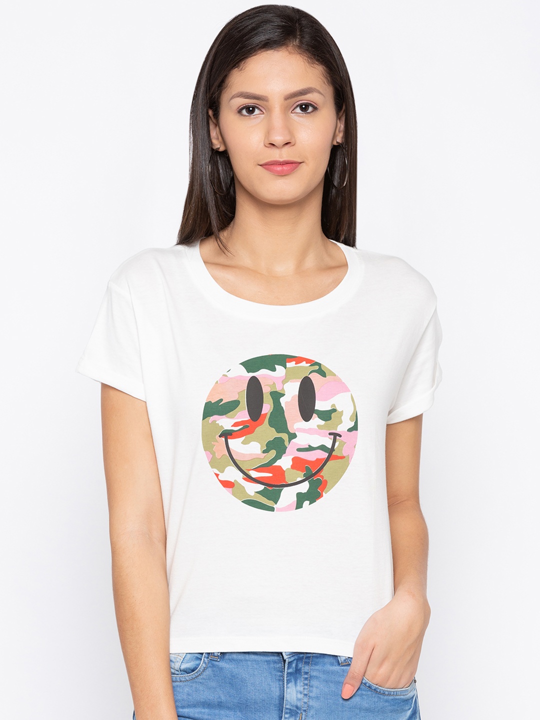 

Globus Women White Printed Round Neck Pure Cotton T-shirt