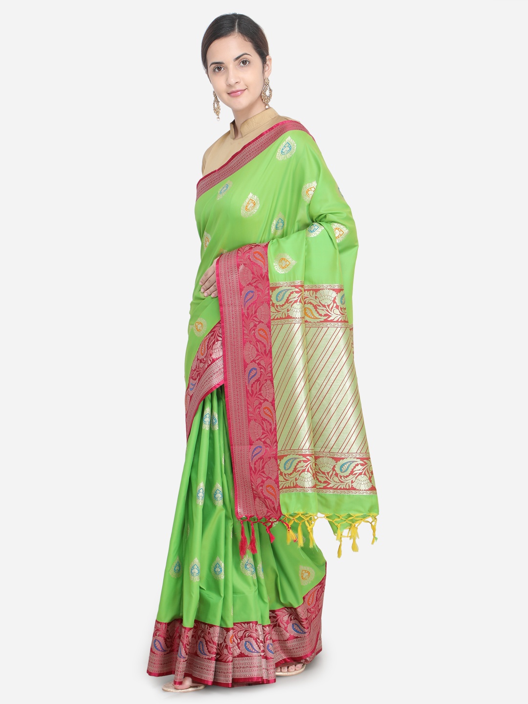 

Varkala Silk Sarees Green Silk Blend Woven Design Banarasi Saree