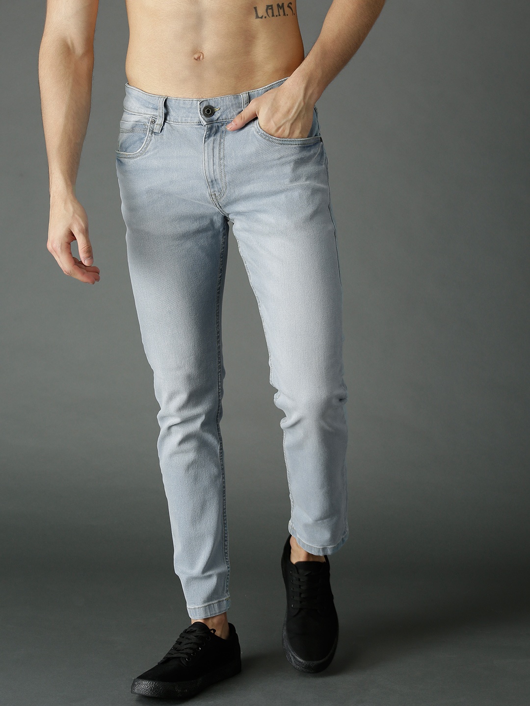 

Roadster Men Blue Skinny Fit Mid-Rise Clean Look Stretchable Jeans