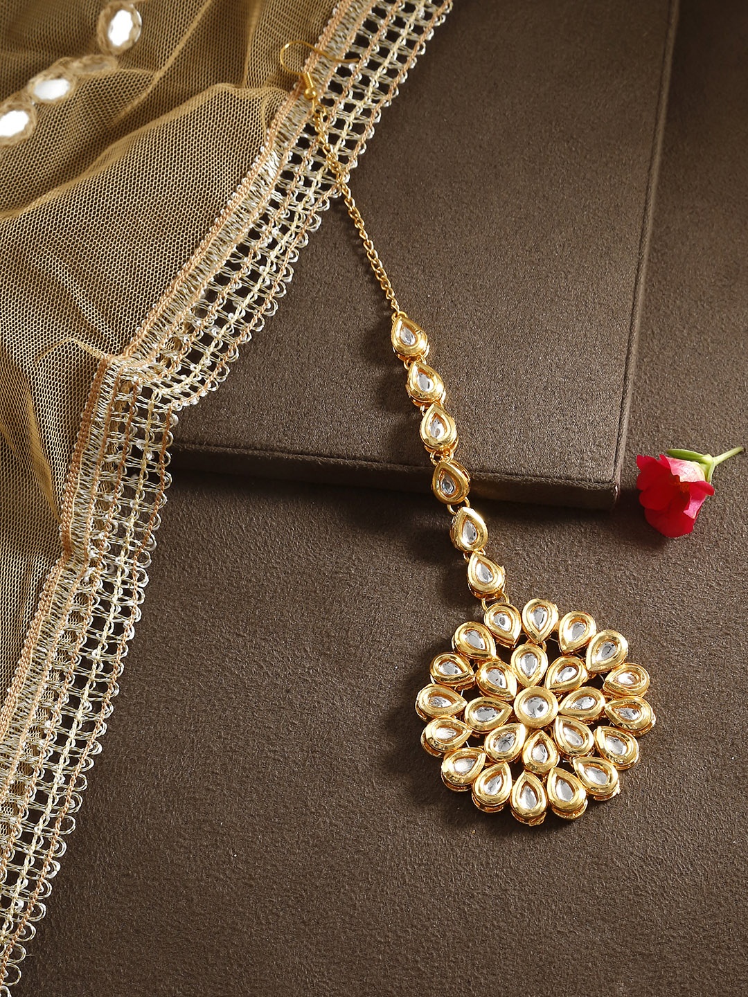 

Bamboo Tree Jewels Gold-Toned Kundan Maang Tika